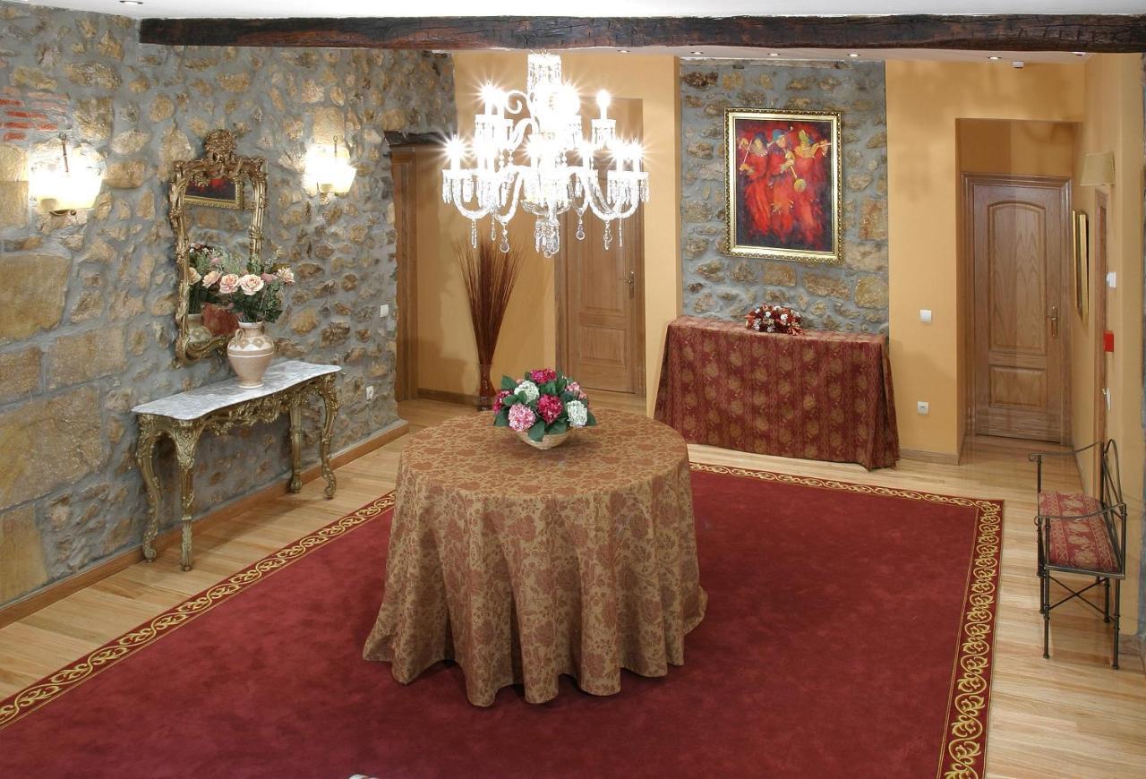 Hotel Palacio Garcia Quijano Corrales De Buelna Kültér fotó