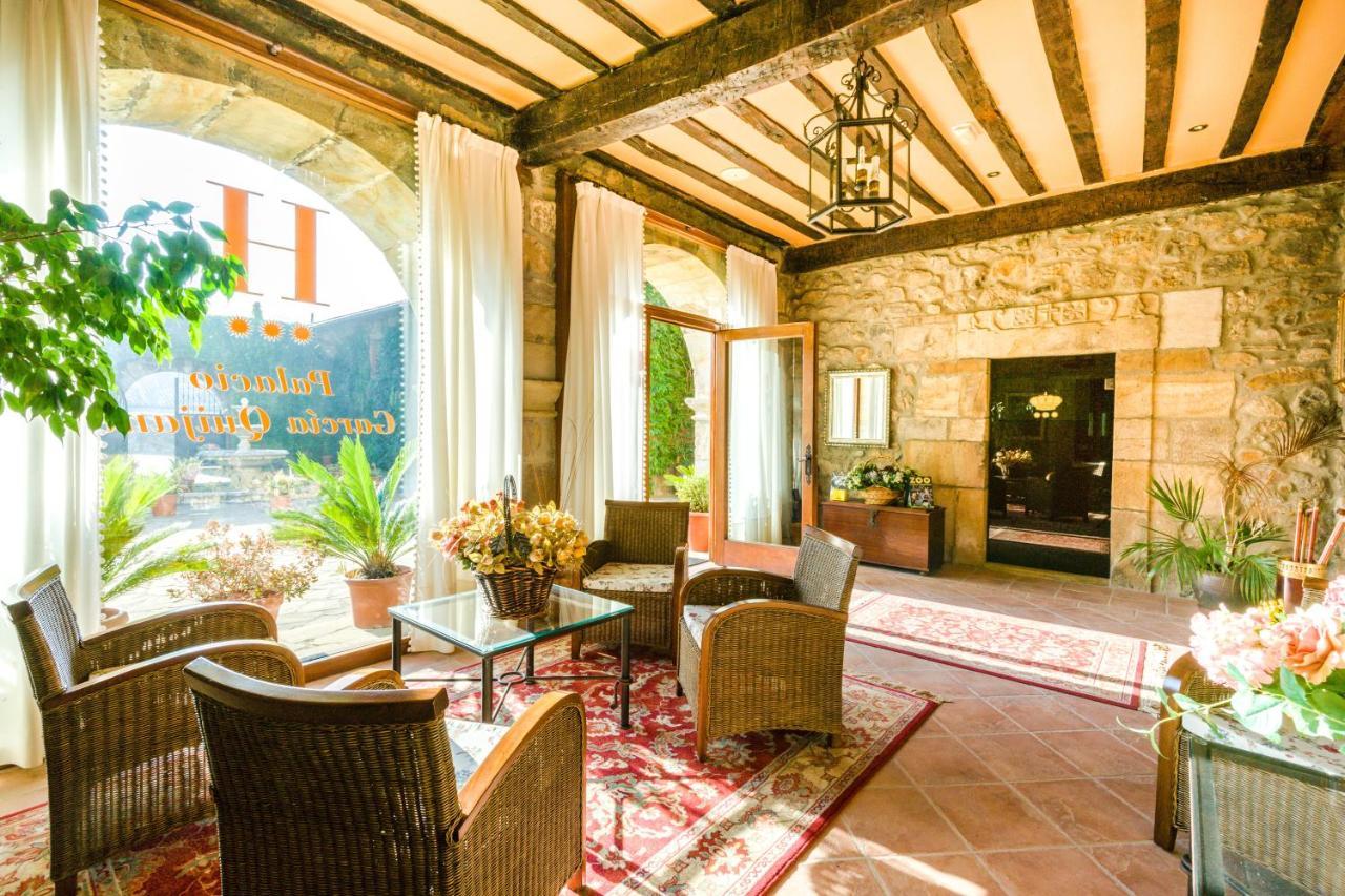 Hotel Palacio Garcia Quijano Corrales De Buelna Kültér fotó
