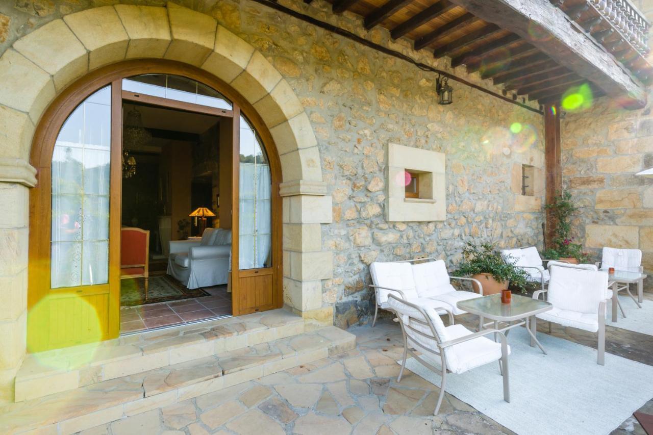 Hotel Palacio Garcia Quijano Corrales De Buelna Kültér fotó