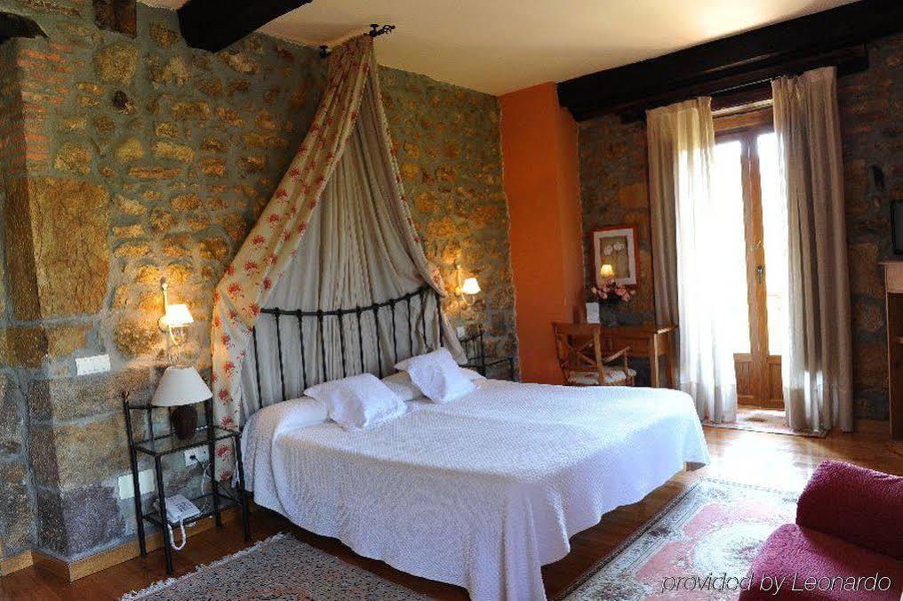Hotel Palacio Garcia Quijano Corrales De Buelna Kültér fotó