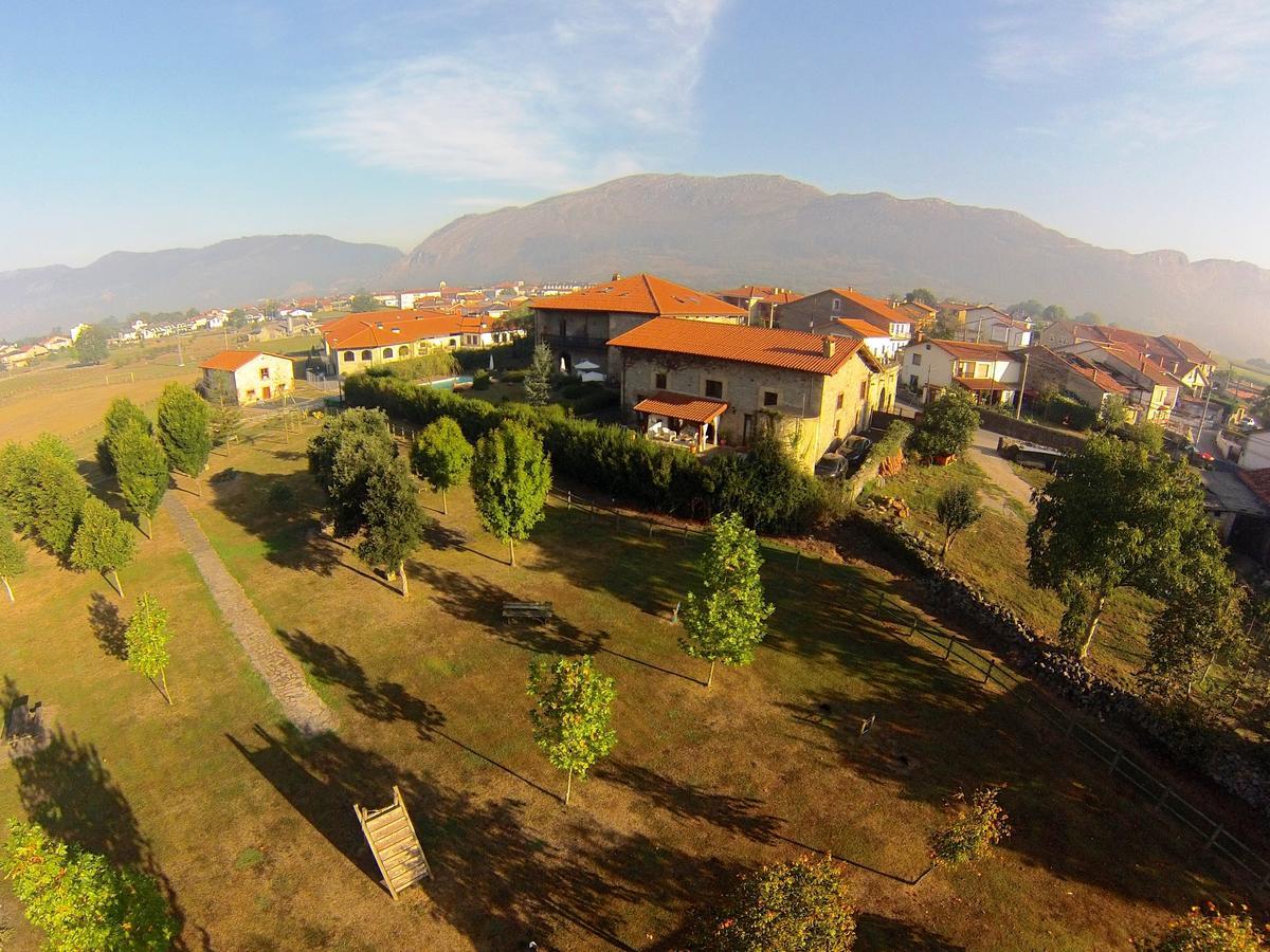 Hotel Palacio Garcia Quijano Corrales De Buelna Kültér fotó