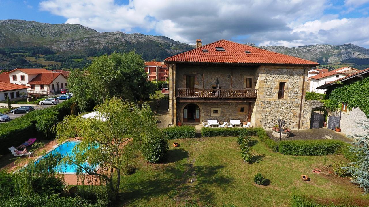 Hotel Palacio Garcia Quijano Corrales De Buelna Kültér fotó
